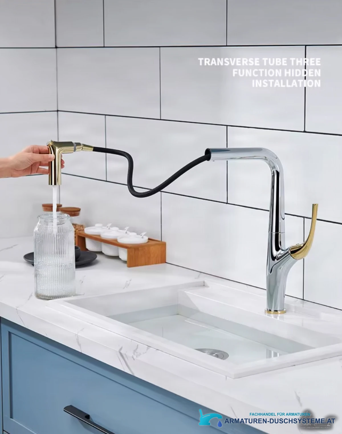 Küchenarmatur ELITE EDITION KF1013 im Einsatz an einer Spüle mit herausziehbarer Handbrause