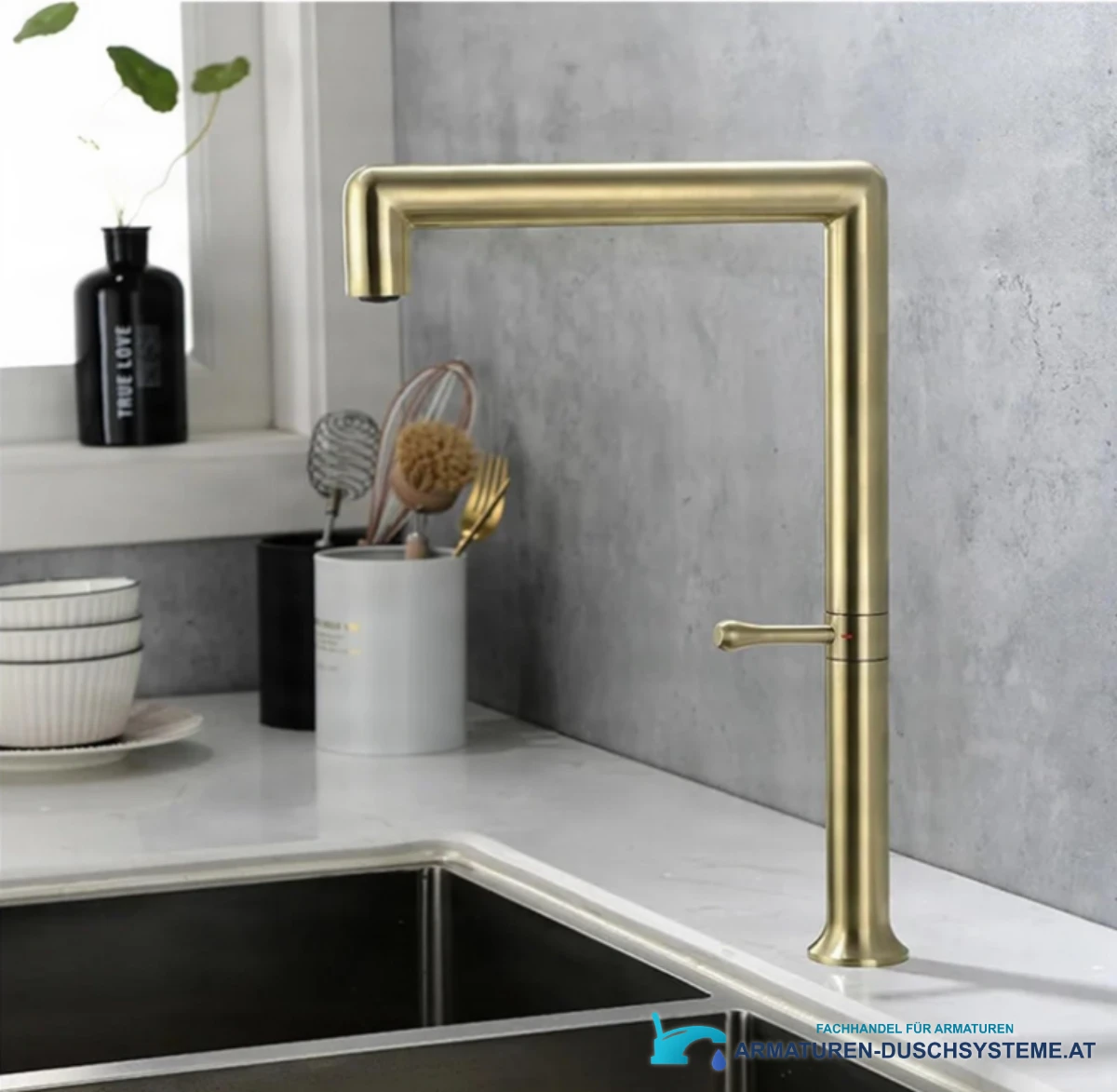 Küchenarmatur für die Spüle KF1044 in gebürstetem Gold