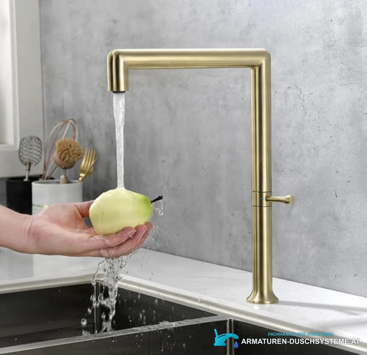 Küchenarmatur für Spülbecken KF1044 in gebürstetem Gold