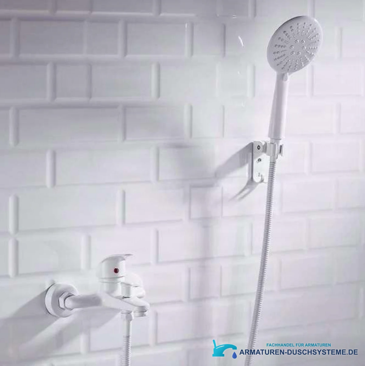 Weiße Badewannenarmatur mit Handbrause BKP1457 in glänzendem Weiß