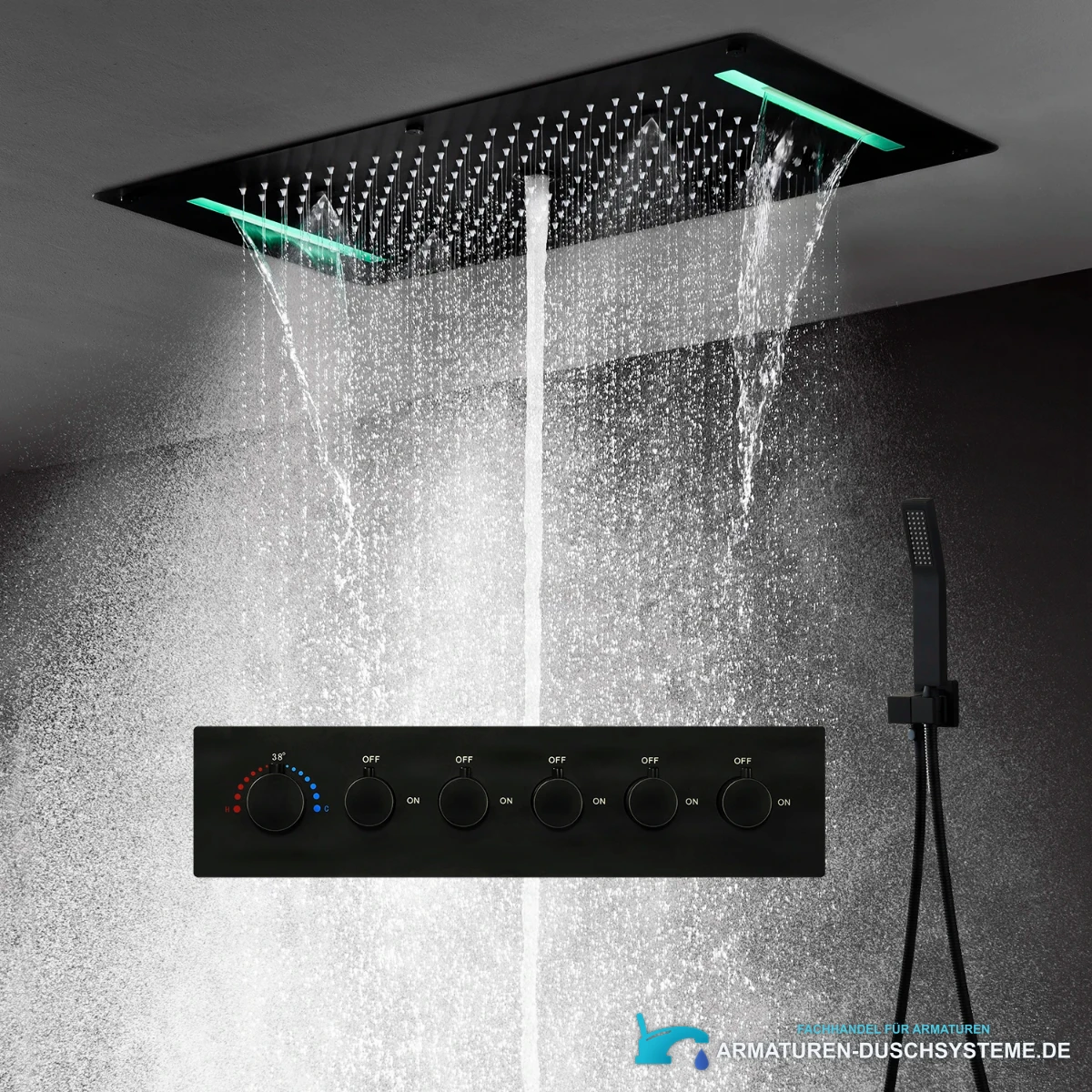 Unterputz-Duschsystem BCS1557 im Einsatz: Regendusche mit grünem LED-Licht