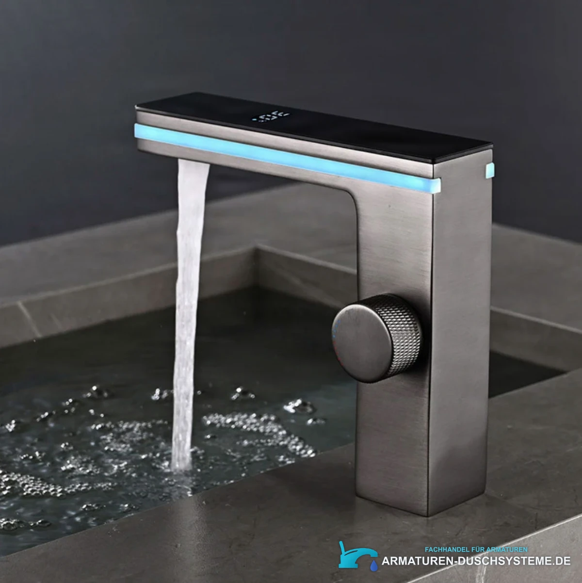 Waschtischarmatur ELITE EDITION BS1826 frontal mit breitem Auslauf, LED-Lichtband und Drehregler