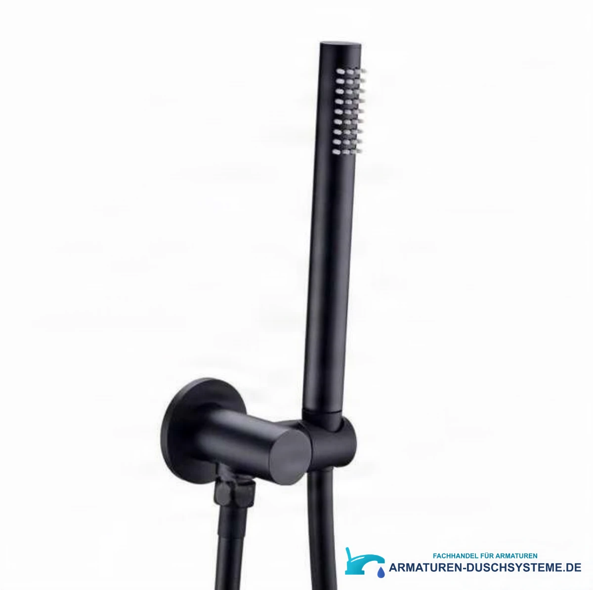 Detail der Stabhandbrause und Wandhalterung der Unterputz-Wannenarmatur CP1551black