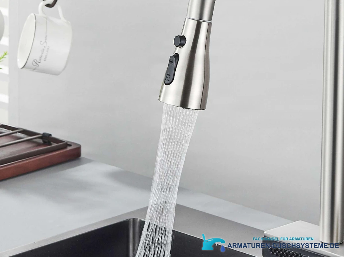 Küchenarmatur mit breitem Wasserfall KW1599 in gebürstetem Silber