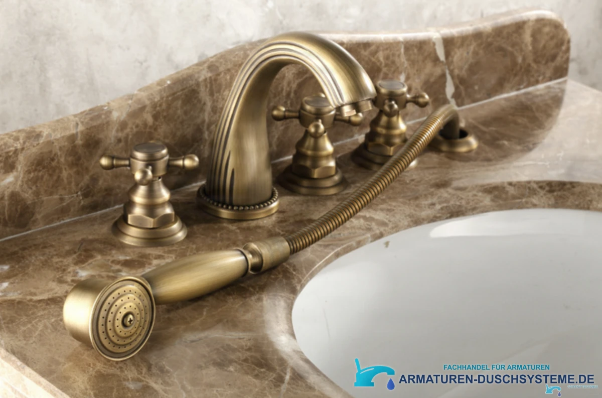 Antike Standarmatur AQM1137 – Handbrause mit Metallschlauch