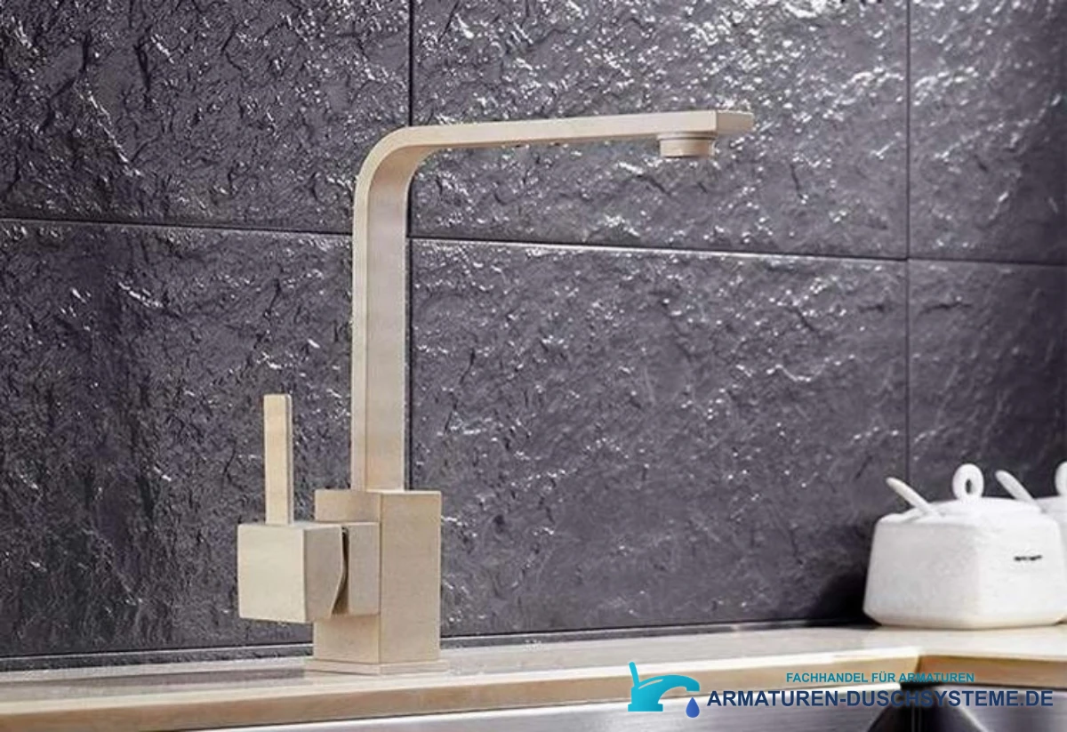 Armatur EYN 0113 mit hohem kantigem Auslauf in Sandbeige