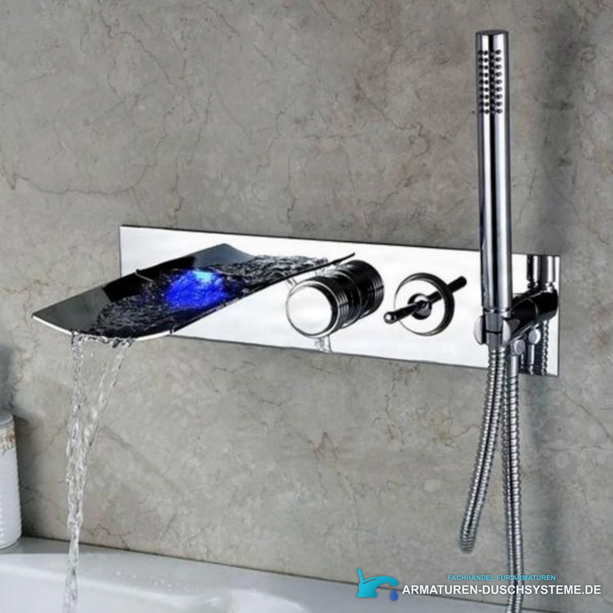 LED-Wandarmatur für die Badewanne SAK9671 mit blau beleuchtetem Wasserfall