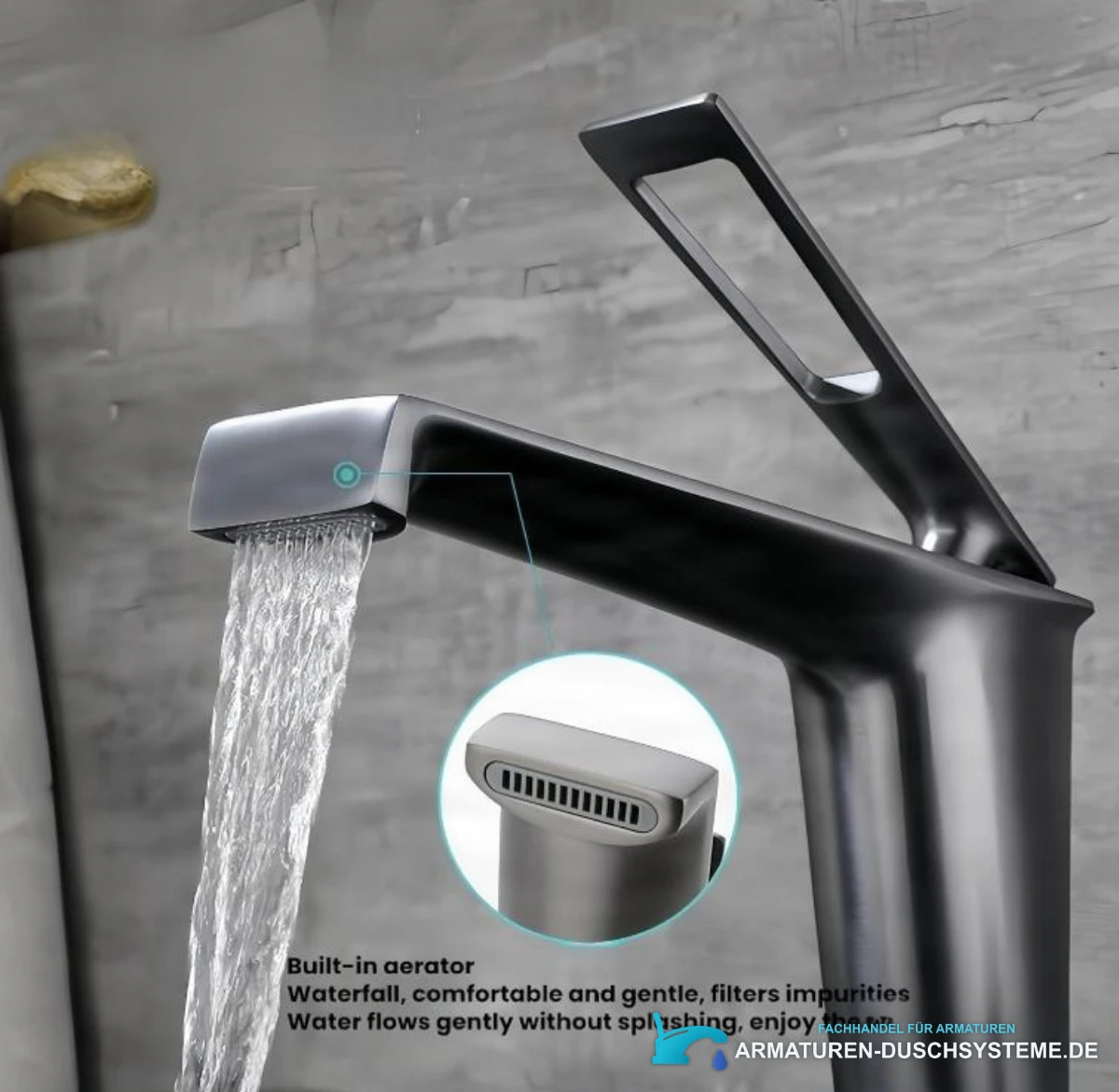Details der Waschtischarmatur BBS1257: breiter Wasserfallauslauf mit integriertem Strahlregler