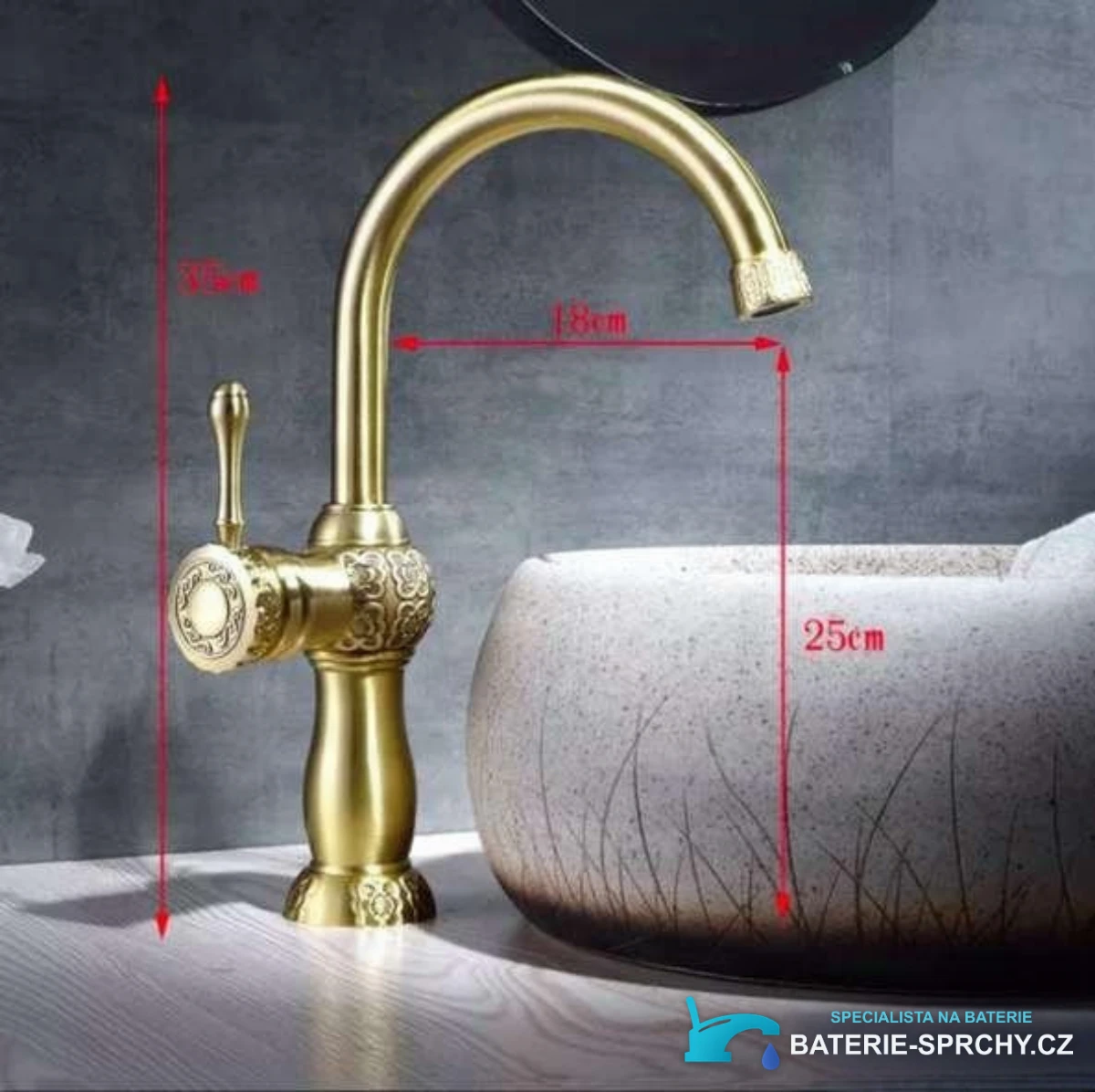 Rozměry zlaté umyvadlové baterie BK3242: výška 35 cm, dosah 18 cm