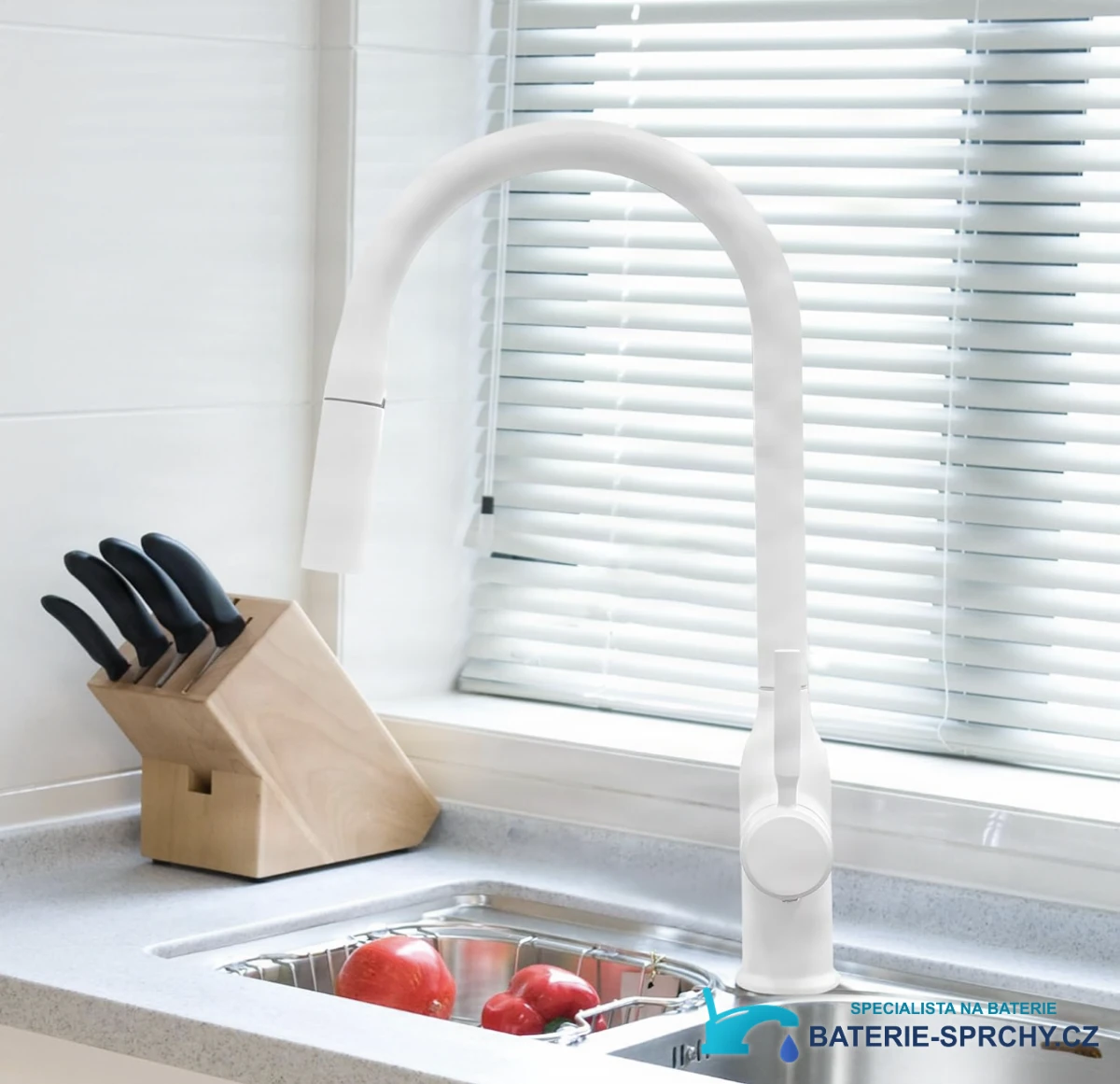 Izvlecna Kuhinjska Armatura Pipa Eyn Ks15174