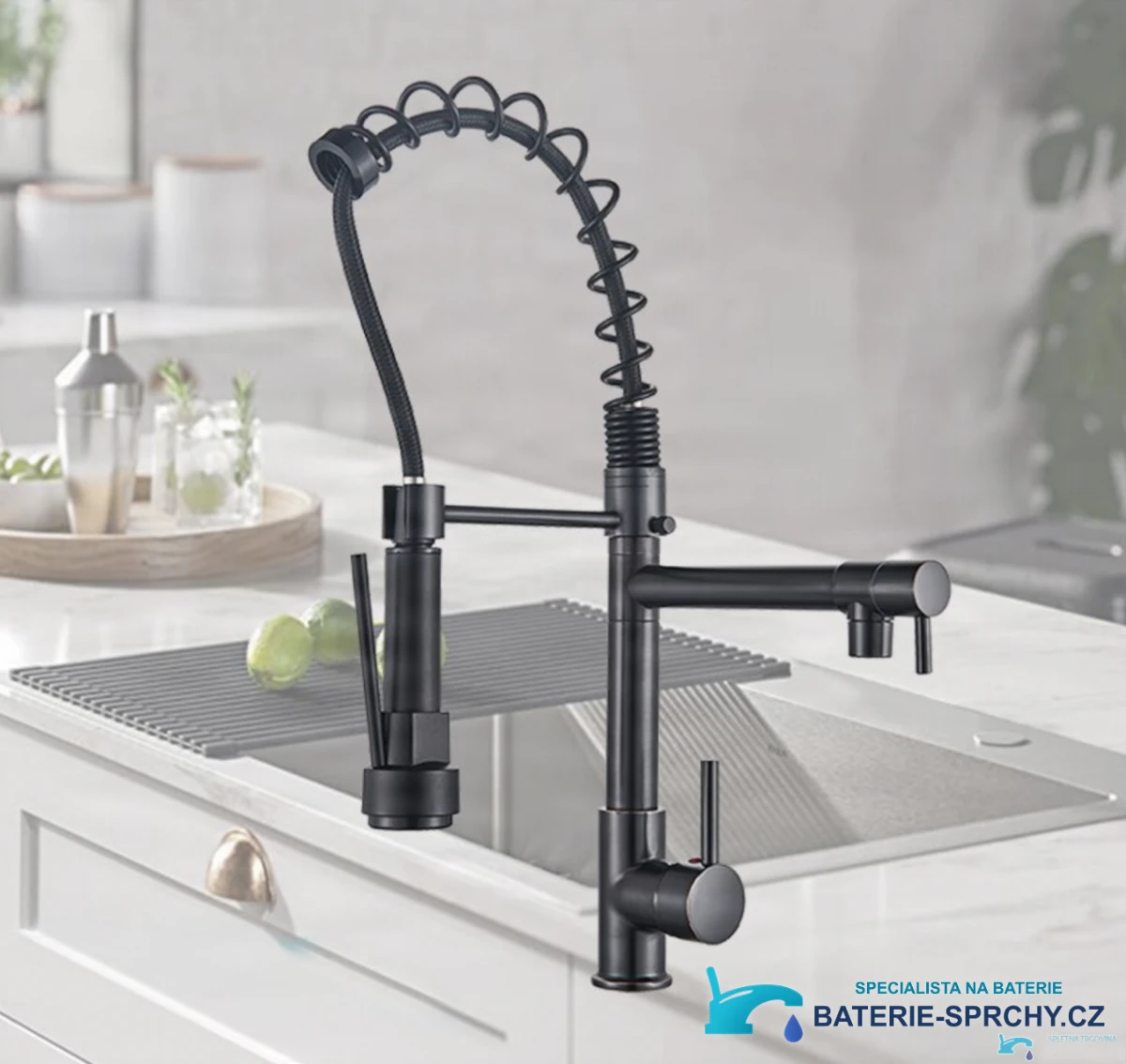 Černá kuchyňská baterie 0141b v matně černém provedení