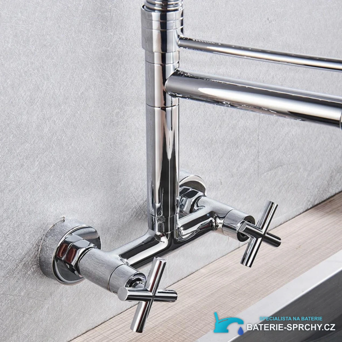 Detail křížových kohoutků a přípojek kuchyňské baterie WK1002