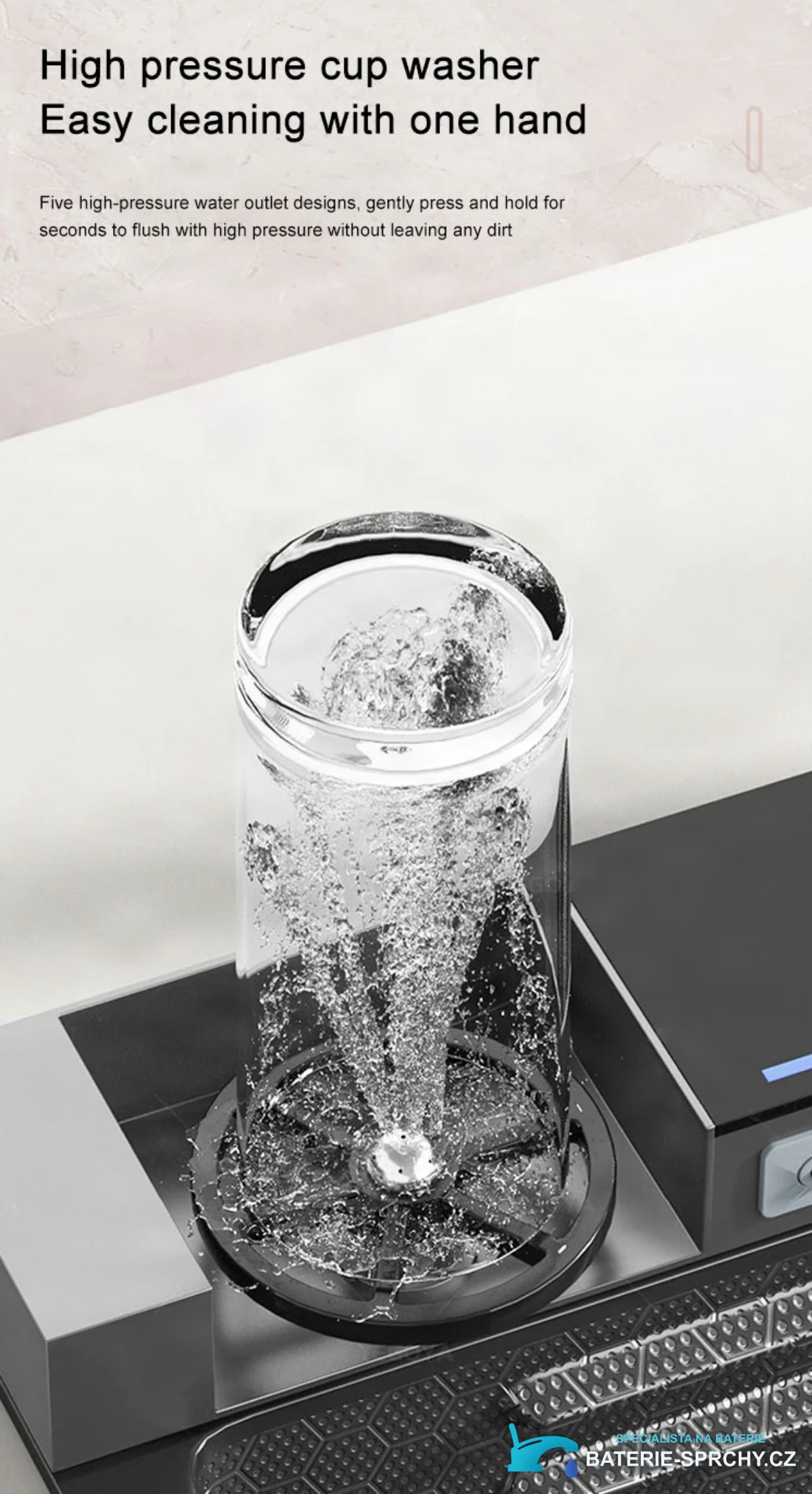 Detail vysokotlakého oplachovače sklenic luxusního dřezu ELITE EDITION KS2299