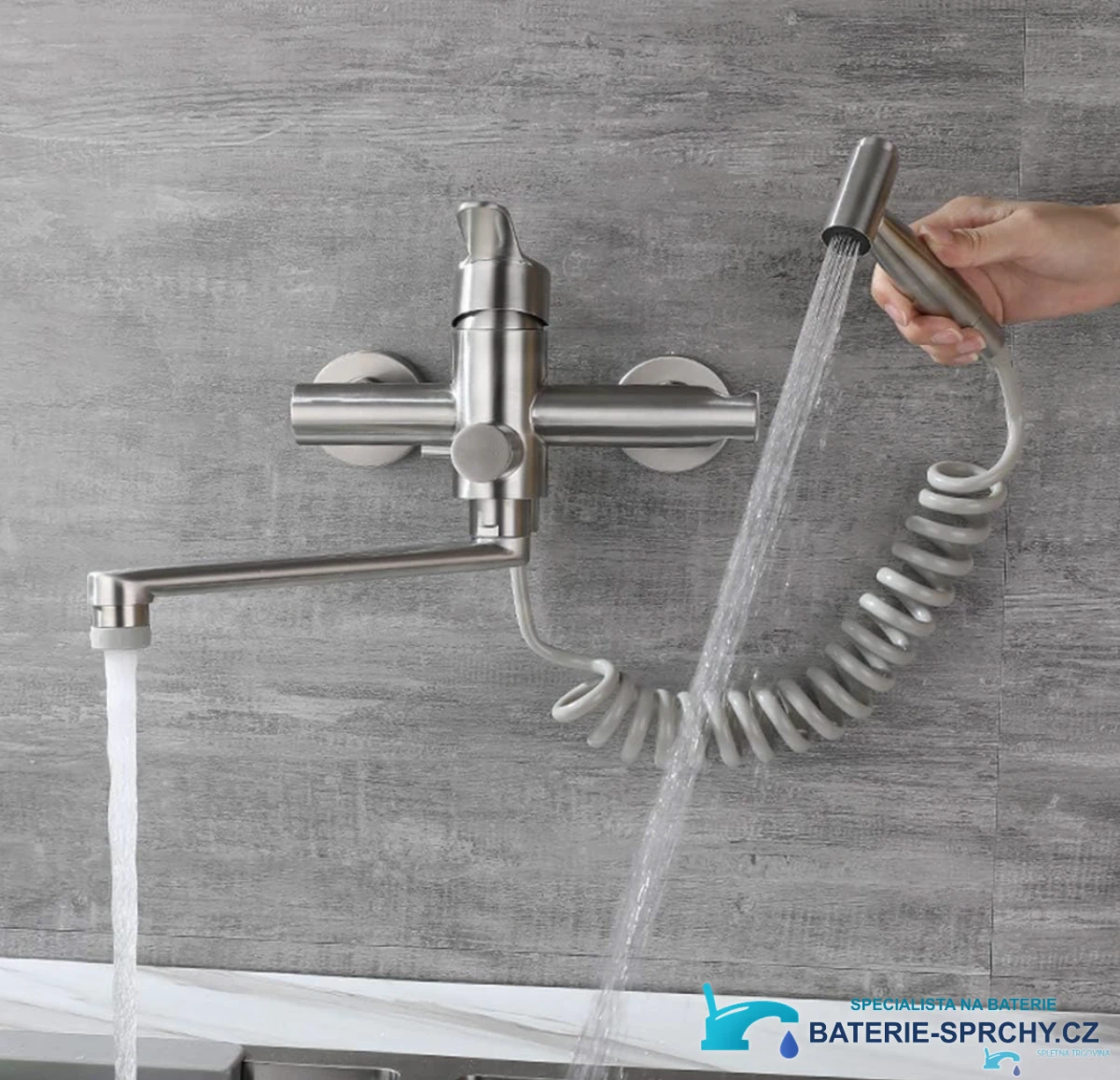 Nástěnná kuchyňská baterie EYN WK1124 v kartáčovaném stříbrném provedení