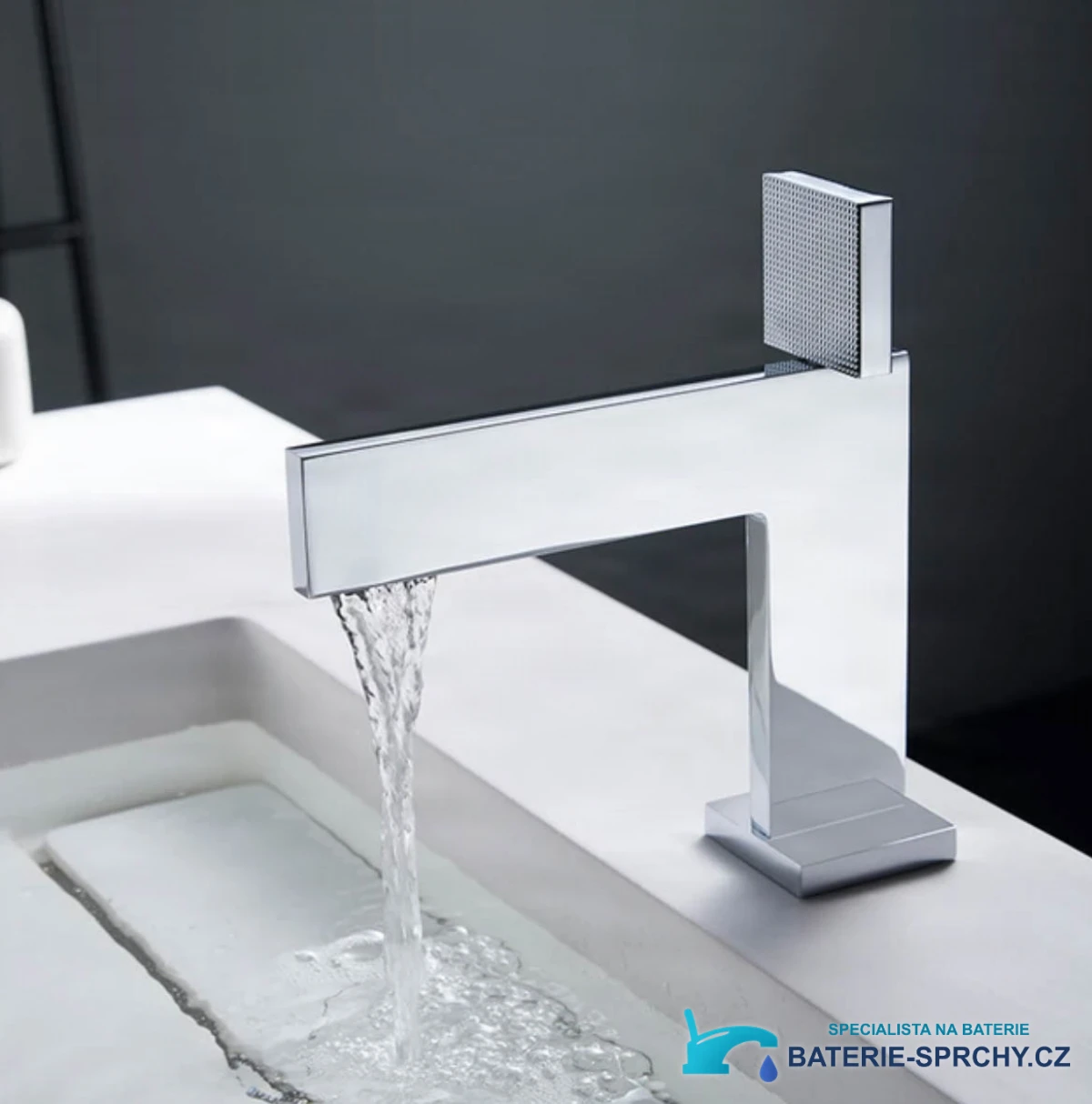 Luxusní koupelnová baterie ELITE EDITION BS1420 na bílém umyvadle