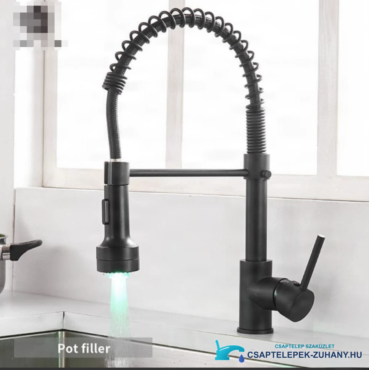 Crna Kuhinjska Armatura Kb1507 Izvlecna Pipa Za Kuhinjo V Crni Barvi 1