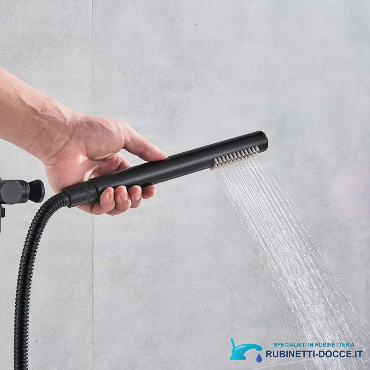 Sistema doccia a incasso EYN BP1225 a due uscite, finiture nero opaco, nero e nero opaco con ugelli bianchi