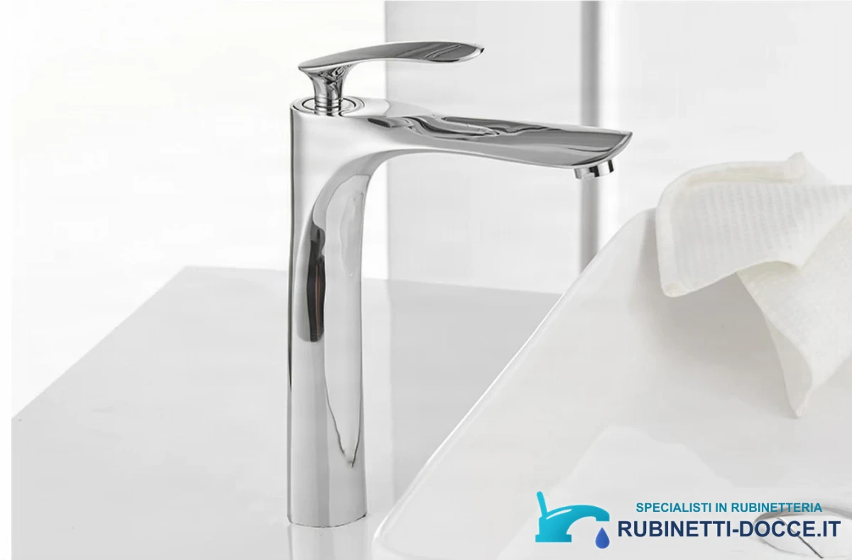 Miscelatore per lavabo freestanding EYN BZ2224 in più finiture, tra cui bianco e oro o bianco e cromo