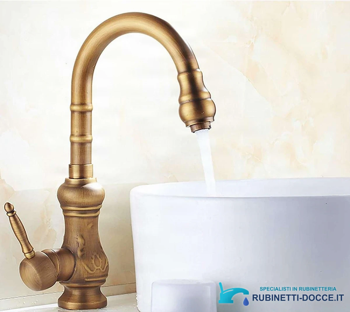 Rubinetto da cucina EYN AQ1558 con LED e bocca girevole, in più finiture tra cui ottone antico e bronzo antico