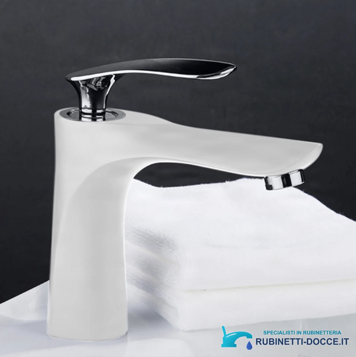 Miscelatore per lavabo freestanding EYN BZ2224 in più finiture, tra cui bianco e oro o bianco e cromo