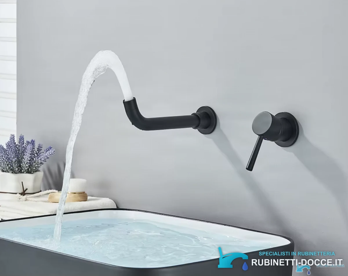 Miscelatore lavabo da incasso ATP1808 in uso con bocca ruotata verso l'alto