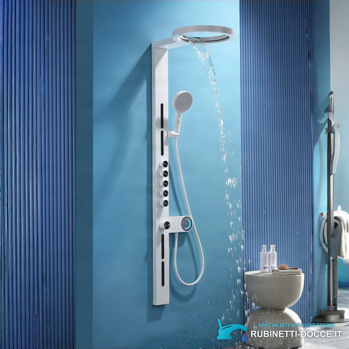 ELITE EDITION BSW1726 in uso: finitura bianca in un bagno blu